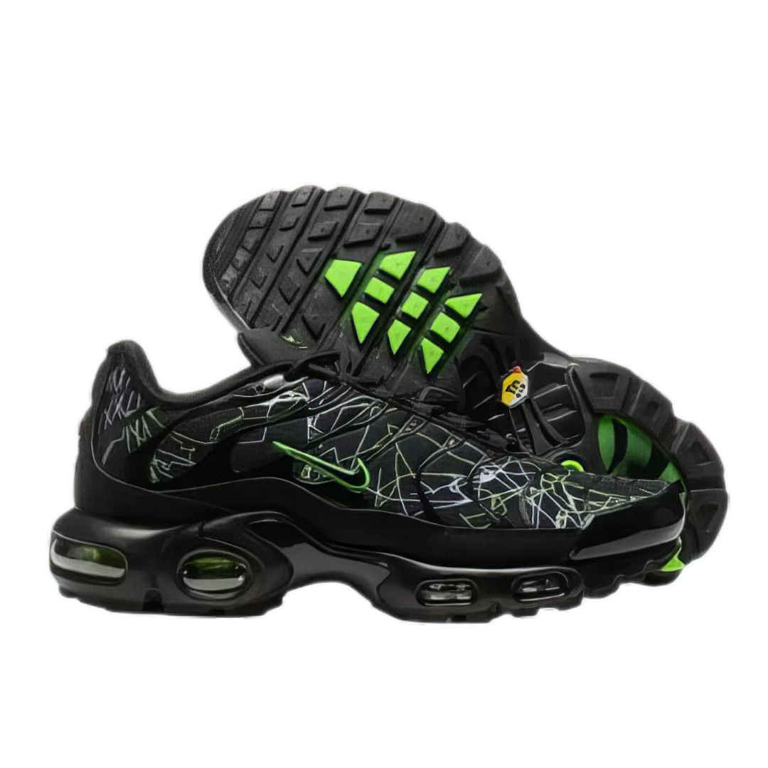 Nike Air Max Plus TN 'Black/Green Strike'